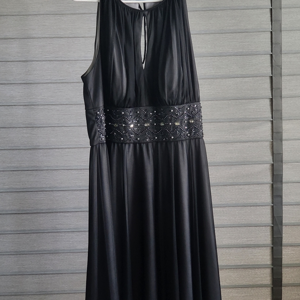 La Nouvelle Renaissance black/silver, beading sz 16